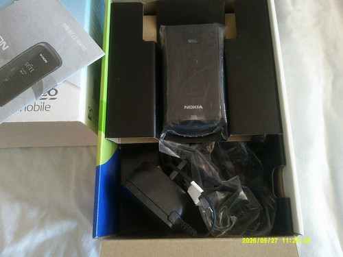 Nokia 2720 fold schwarz - nokia,