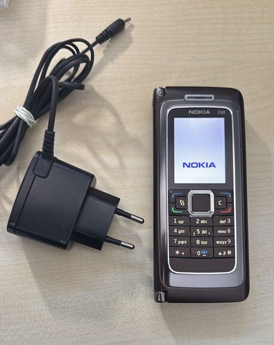 Handy nokia e90 communicator - nokia,